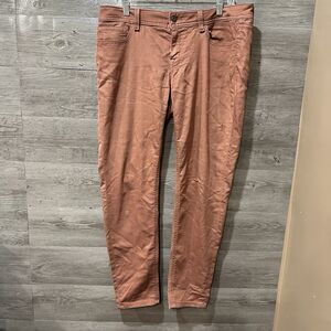 Miss Me Signature Skinny Dusty Rose Stretch Women’s Size 32 (actual 36” X 30”)